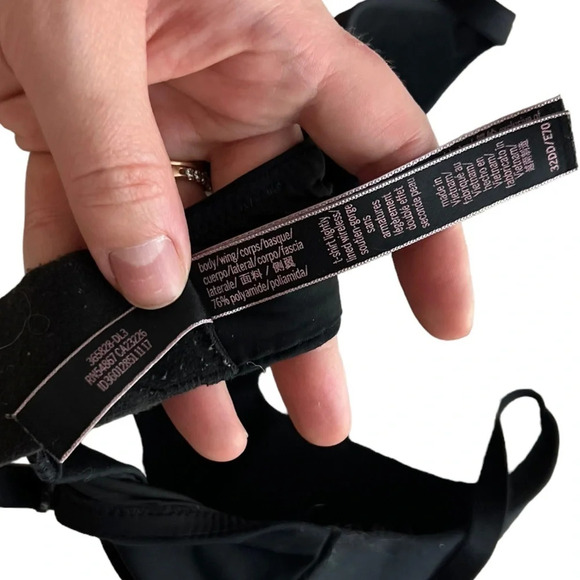 Victoria’s Secret • Black T-Shirt Lightly Lined Wireless Bra - Picture 9 of 10